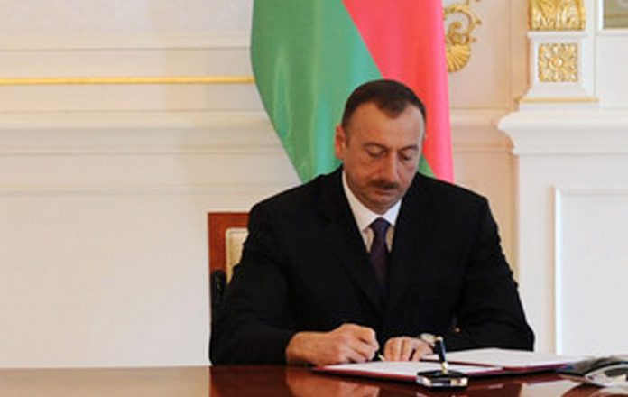 ilham_aliyev_imza_251114