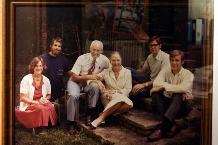 Walton-FamilySMALL