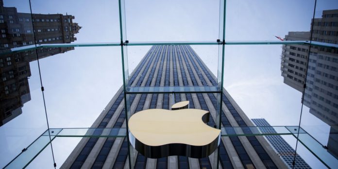 apple