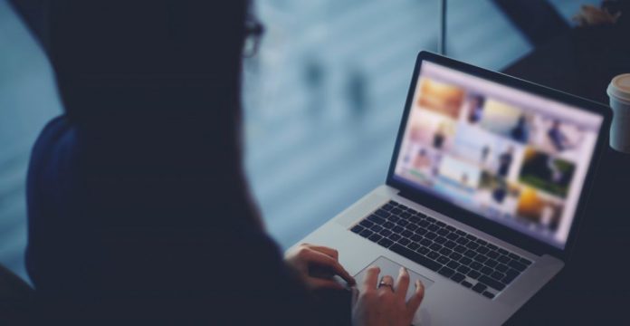 digital-laptop