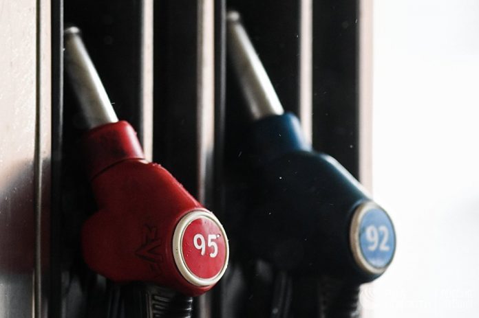 petrol-fuel-benzin