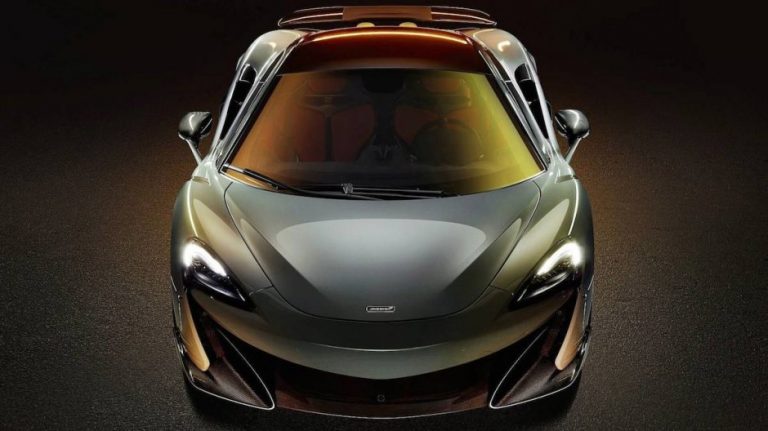 McLaren yeni superkarı təqdim edib – video