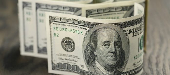 money_banknotes_dollars_100_518632_2048x1152