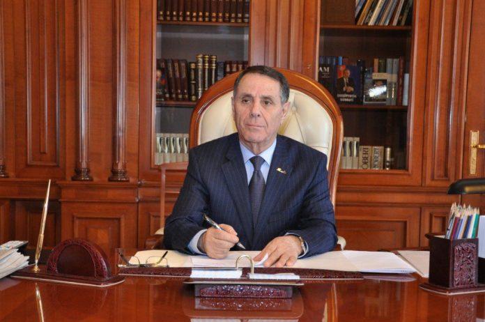 novruz-memmedov1536037596