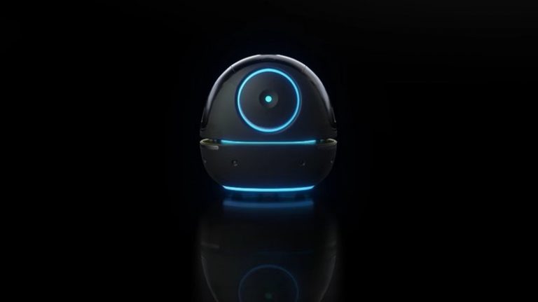Robot portye hoteldə qonaqlara xidmət edəcək