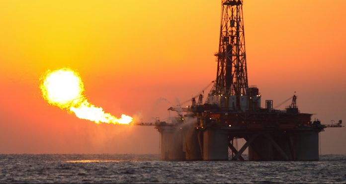 20170727-oilrigfire