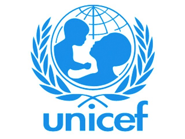 698269 UNICEF 1398056418 282