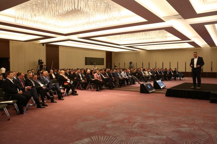 Banking For Tomorrow - photos (5)