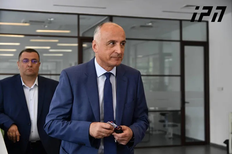 Gürcüstanın "pul yuyan" bankirləri Avropa Məhkəməsinə şikayət edəcəklər 1 jafaridze badri 2