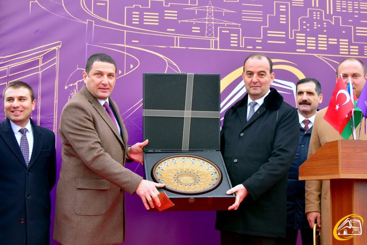 “Xaliq Faiqoğlu” Bakıya yeni gətirilmiş müasir avtobusları təqdim edib 2