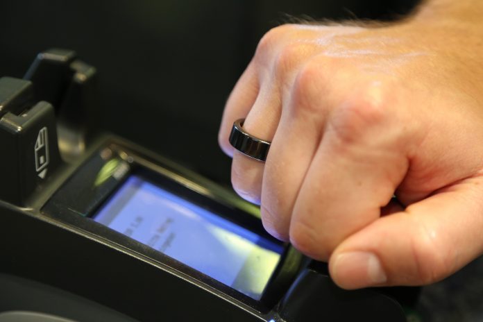 Pay Ring