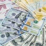 manat dollar