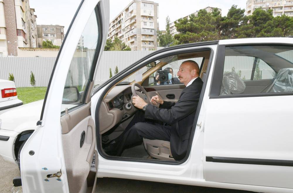 Prezident və xanımı Bakıda şəhid ailələrinə, müharibə əlillərinə mənzil və avtomobillərin təqdimatında iştirak ediblər 1 ilham Eliyev.jpg66