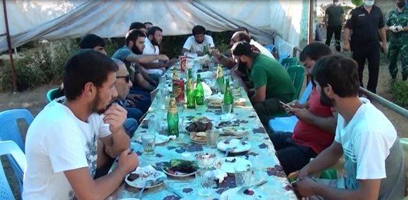 Xaçmazda xüsusi karantin rejiminin ilk günündə toyu olan bəy və qonaqları tutuldu - FOTO 1 toy məclisi.jpg1