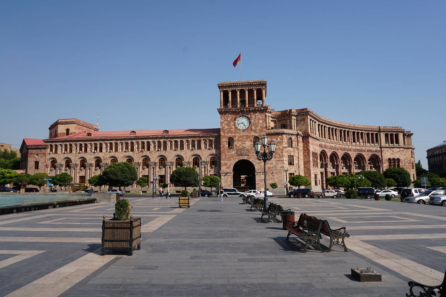 Ереван раньше. Площадь Республики Ереван. Армения Ереван площадь Республики. Ереван площадь Республики панорама. Площадь правительства Ереван.