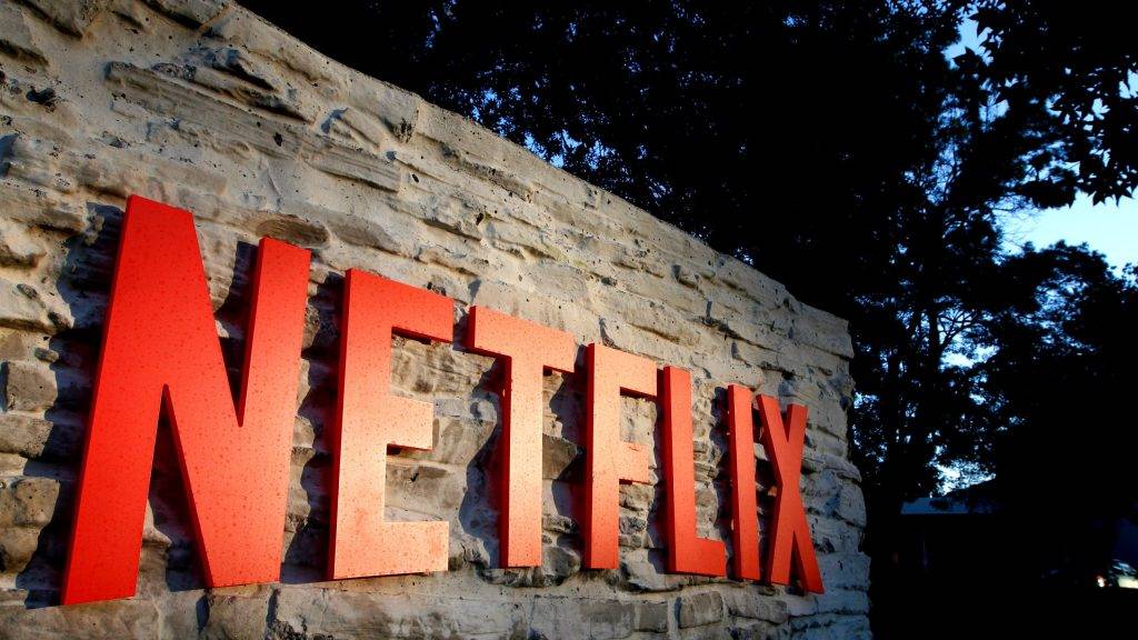 “Netflix” səhmləri təsisçinin gedişi xəbərlərindən sonra 10% ucuzlaşıb