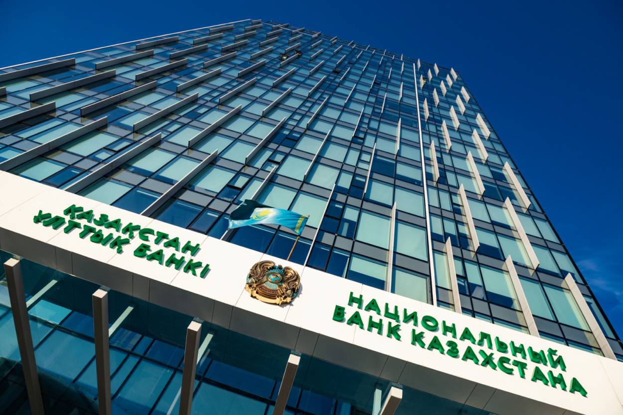 Qazaxıstanın iri bankları Azərbaycanda filiallarının açılmasında maraqlıdır