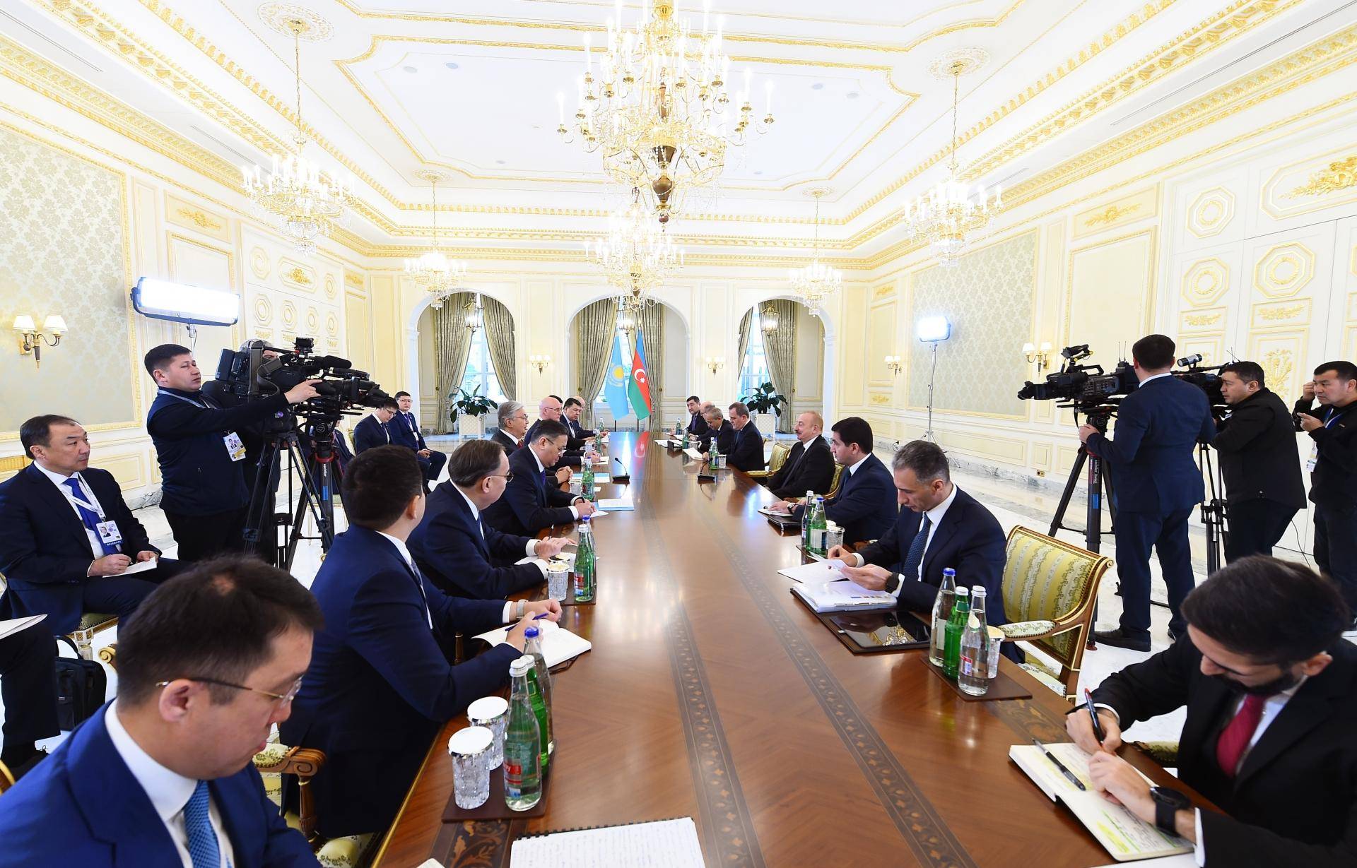 İlham Əliyevlə Tokayev arasında görüş olub 2 da3451b4 c1bc 3666 b12a 8694426163ae