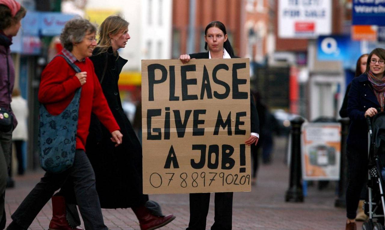 Böyük Britaniyada işsizlik 4.3%-ə yüksəlib
