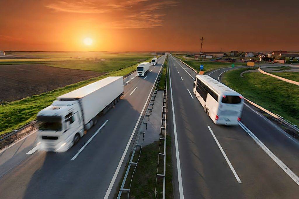 Azərbaycan Çinlə avtomobil yük daşımalarında kvotanı 5 dəfə artırıb