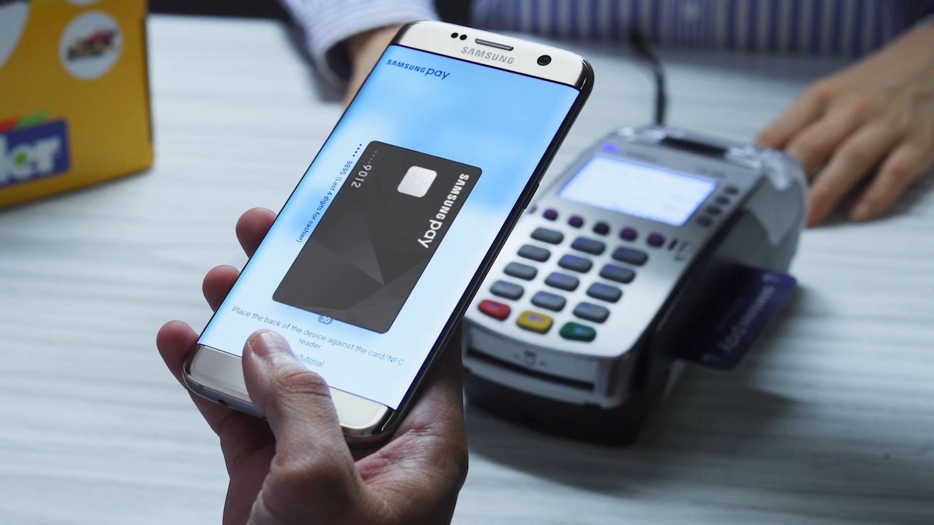 “Samsung Pay” aprelin 3-dən Rusiyada fəaliyyətini dayandırır