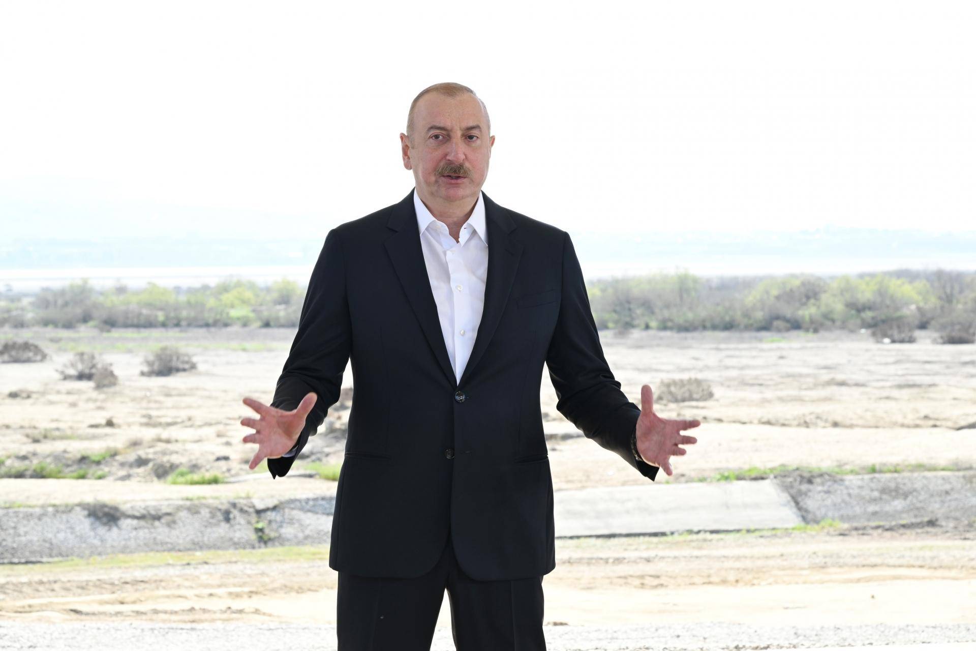 Prezident: Şirvan suvarma kanalı istifadəyə veriləndən sonra Hacıqabul gölü də dolacaq