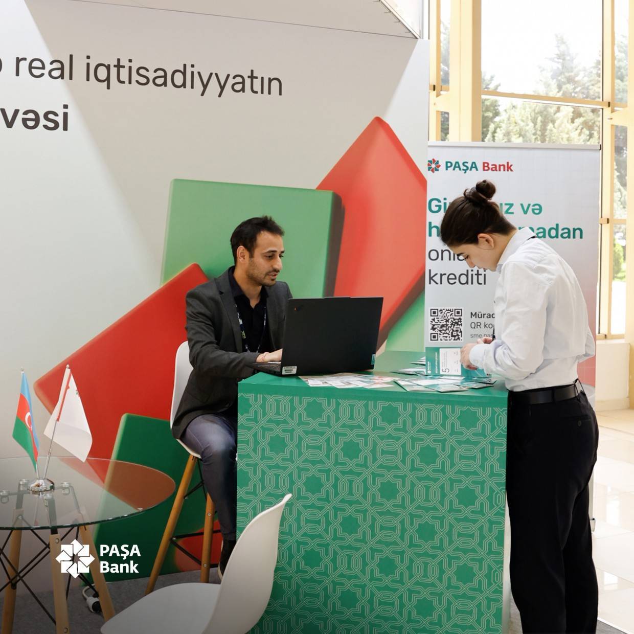 pasha bank 30 cu baku energy week tedbirinin esas bank terefdashi qisminde chixis edir 01