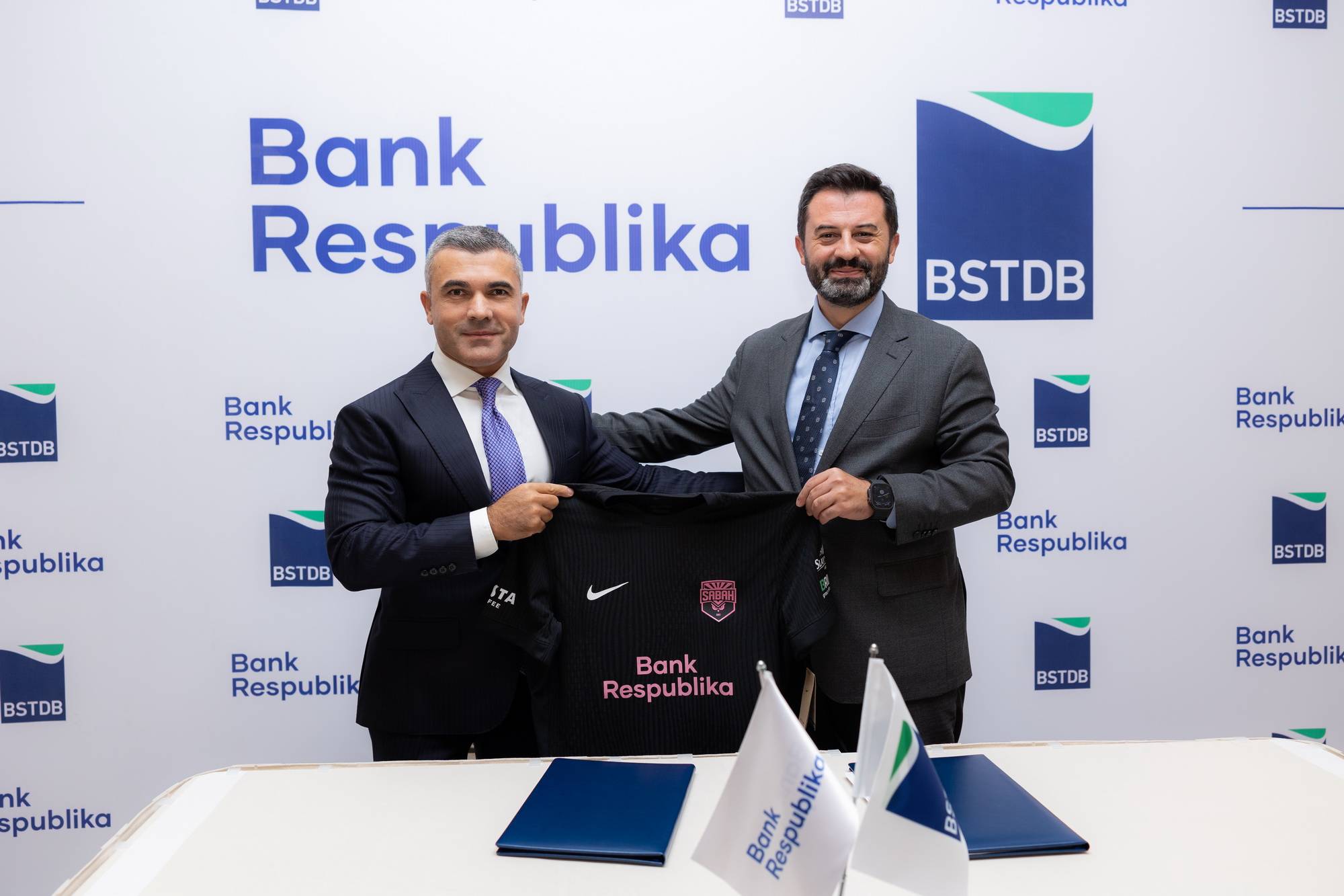 Bank Respublika və Qara Dəniz Ticarət və İnkişaf Bankı irihəcmli kredit sazişi imzalayıb 2 02a BR BSTDB