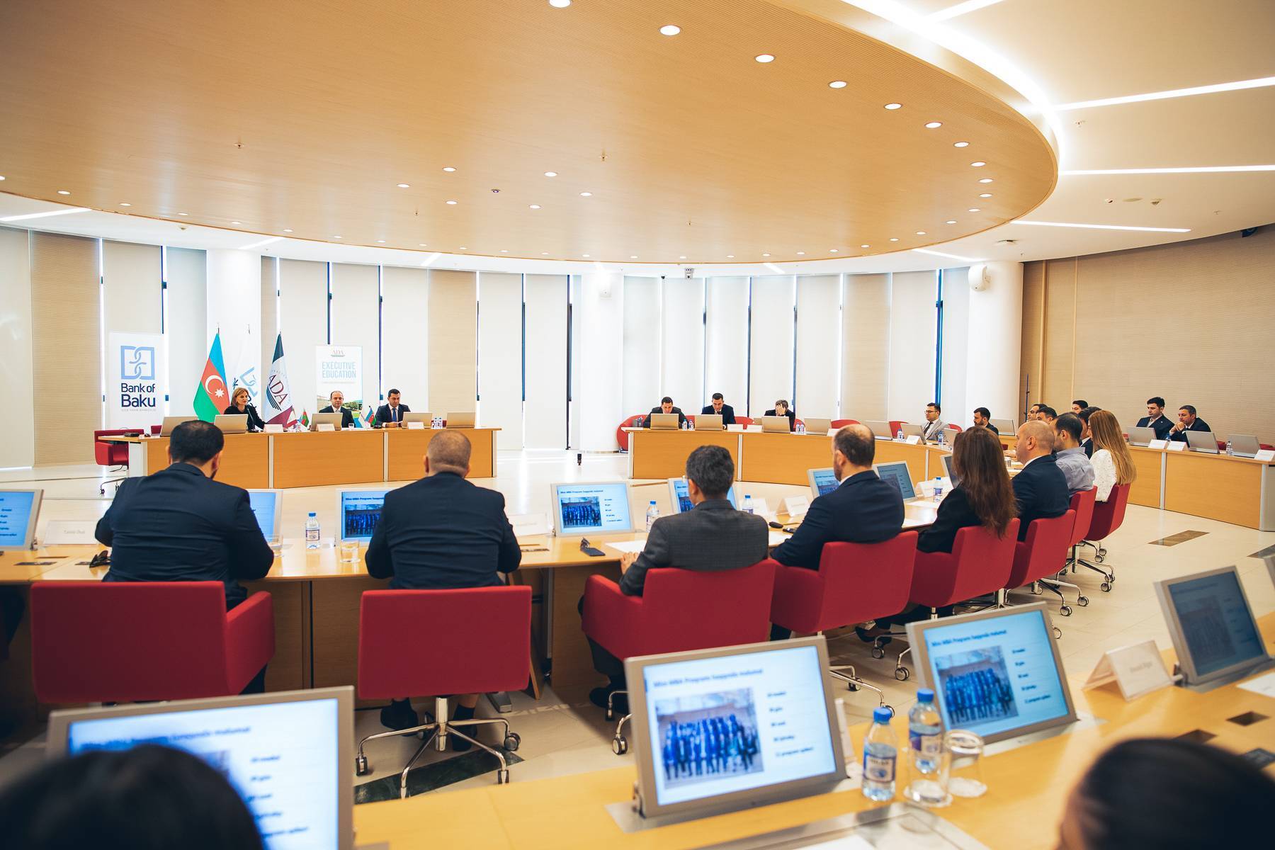 ADA Universiteti və Bank of Baku Mini MBA proqrami ugurla yekunlasdi 9