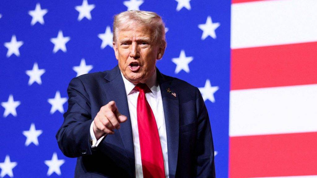 Tramp: Çinə 50% rüsum tətbiq edilə bilər