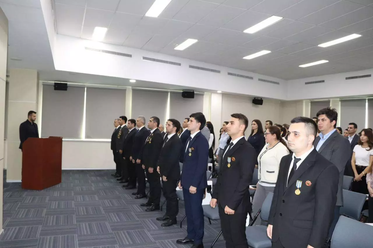 Əmanətlərin Sığortalanması Fondunda 8 Noyabr - Zəfər Gününə həsr olunmuş tədbir keçirilib 4 110324e7 e33e 490c bdee a2ab915a5bfb