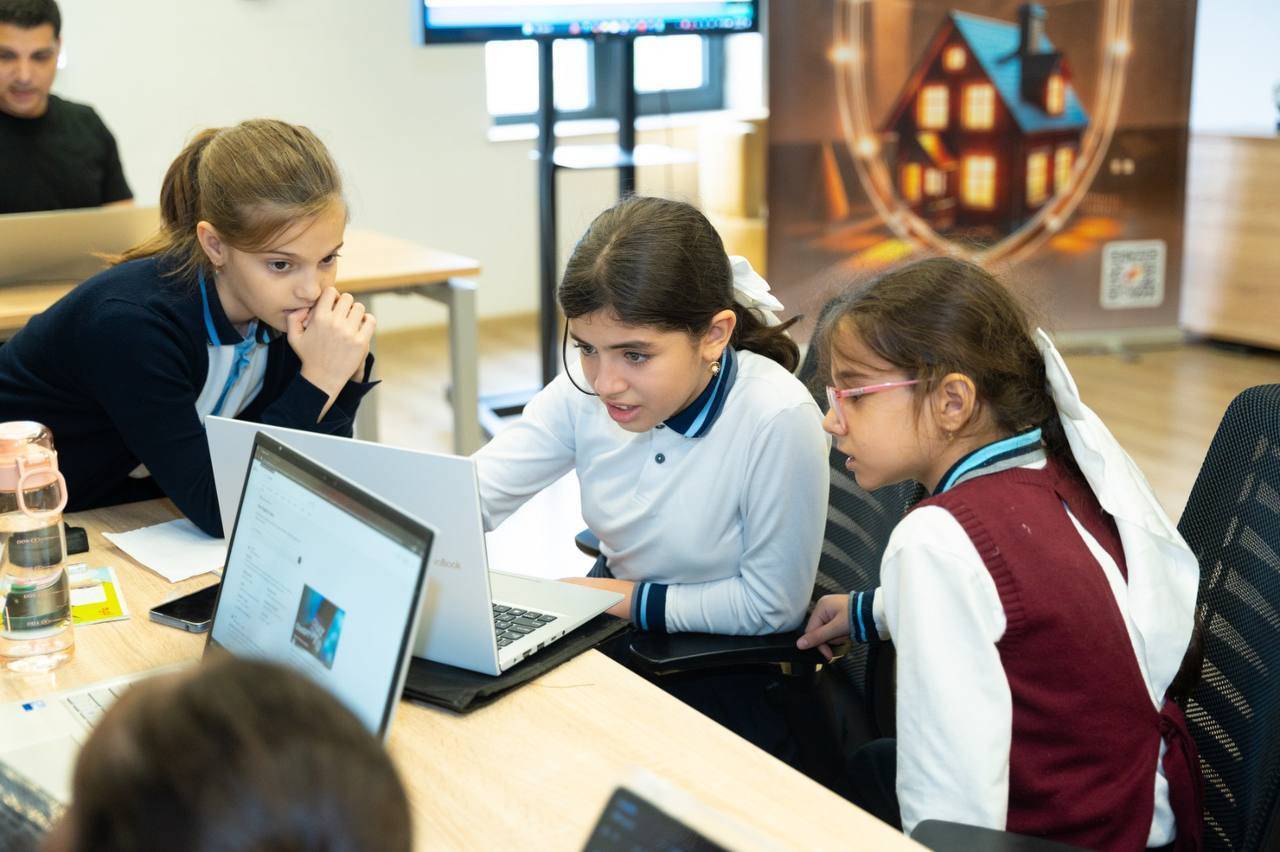 ASAN və “Atəşgah” məktəblilər üçün maarifləndirici təlimlərə start verdi 6 5418105779845726014