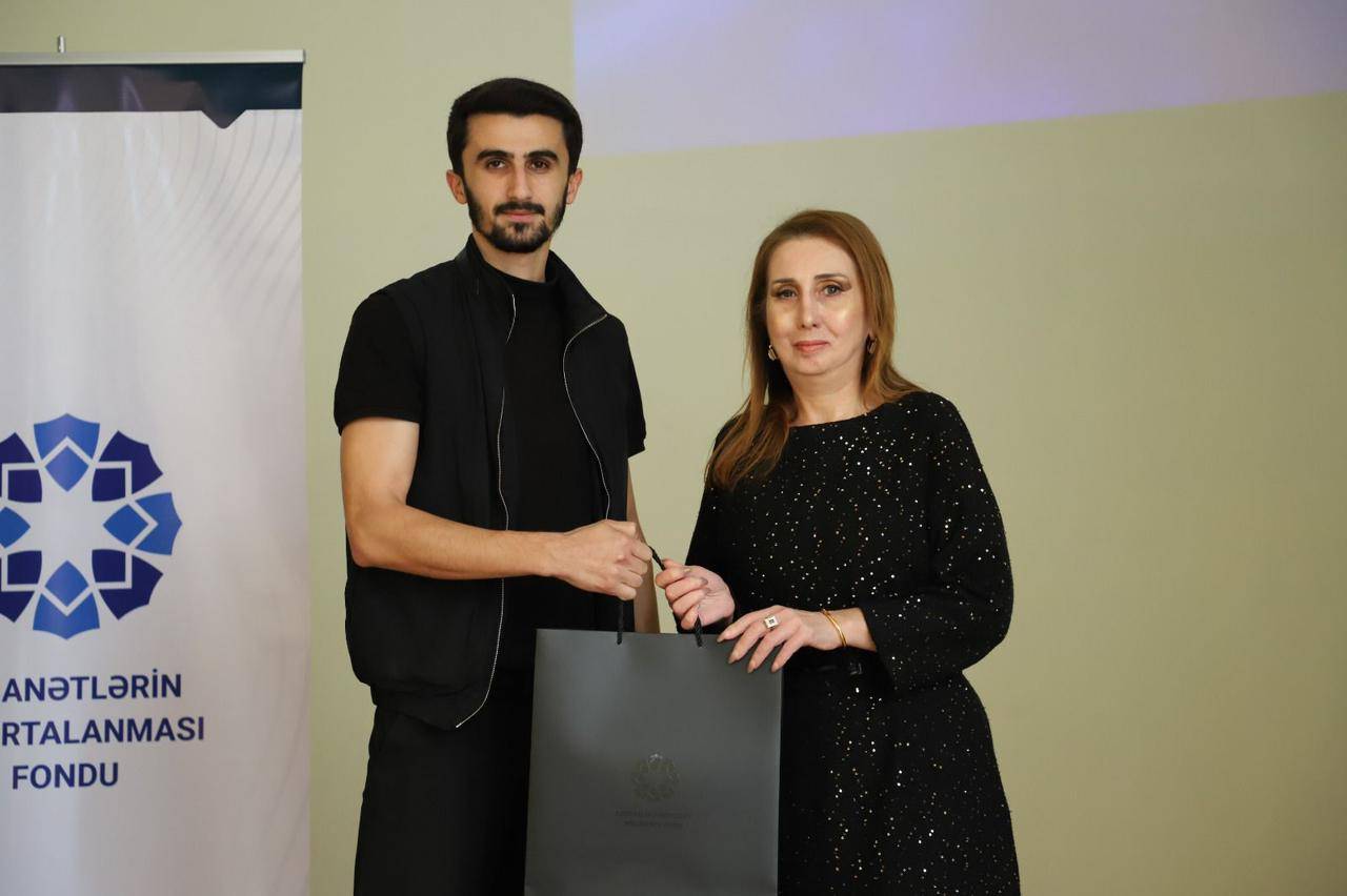 86ba2f34 6f28 4011 b6ae e80f9266b201