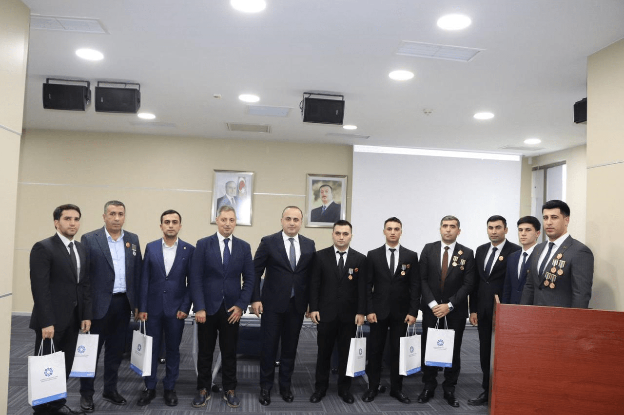 Əmanətlərin Sığortalanması Fondunda 8 Noyabr - Zəfər Gününə həsr olunmuş tədbir keçirilib 7 e3ad9f27 7f24 4d92 bae9 86e263bea94e