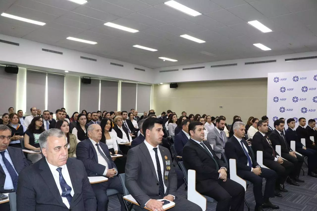 Əmanətlərin Sığortalanması Fondunda 8 Noyabr - Zəfər Gününə həsr olunmuş tədbir keçirilib 3 ee45323b 33a2 468e a7dd d0dac334ff63