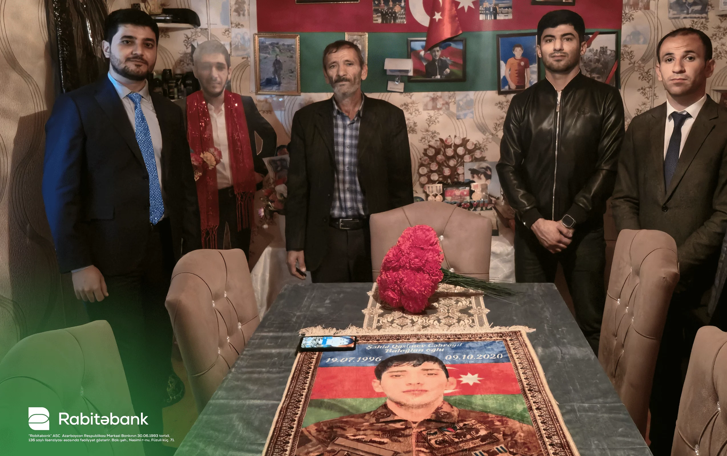 Rabitəbank Zəfər Günü ərəfəsində şəhid ailələrini ziyarət edib 10 press11