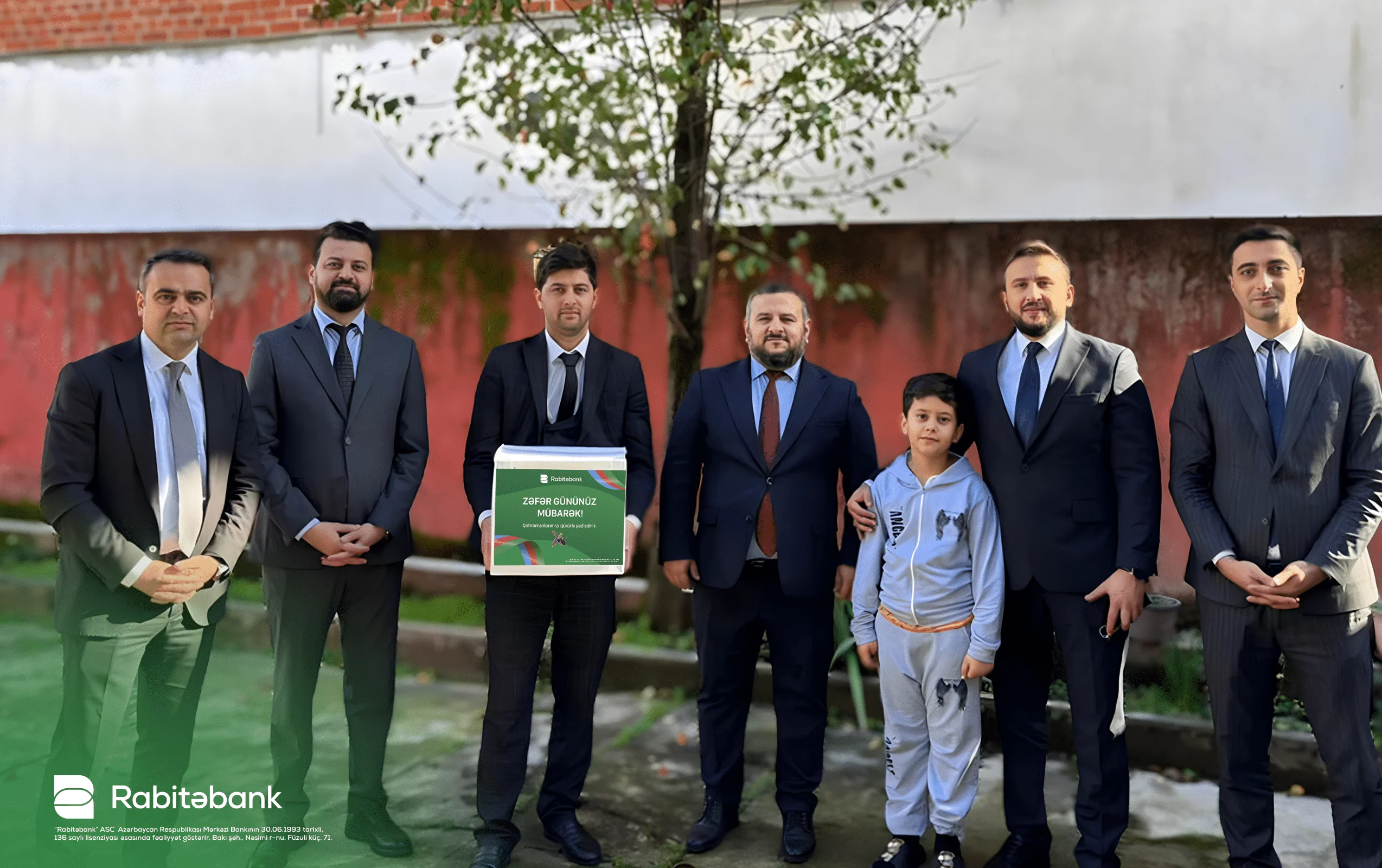 Rabitəbank Zəfər Günü ərəfəsində şəhid ailələrini ziyarət edib 3 press4