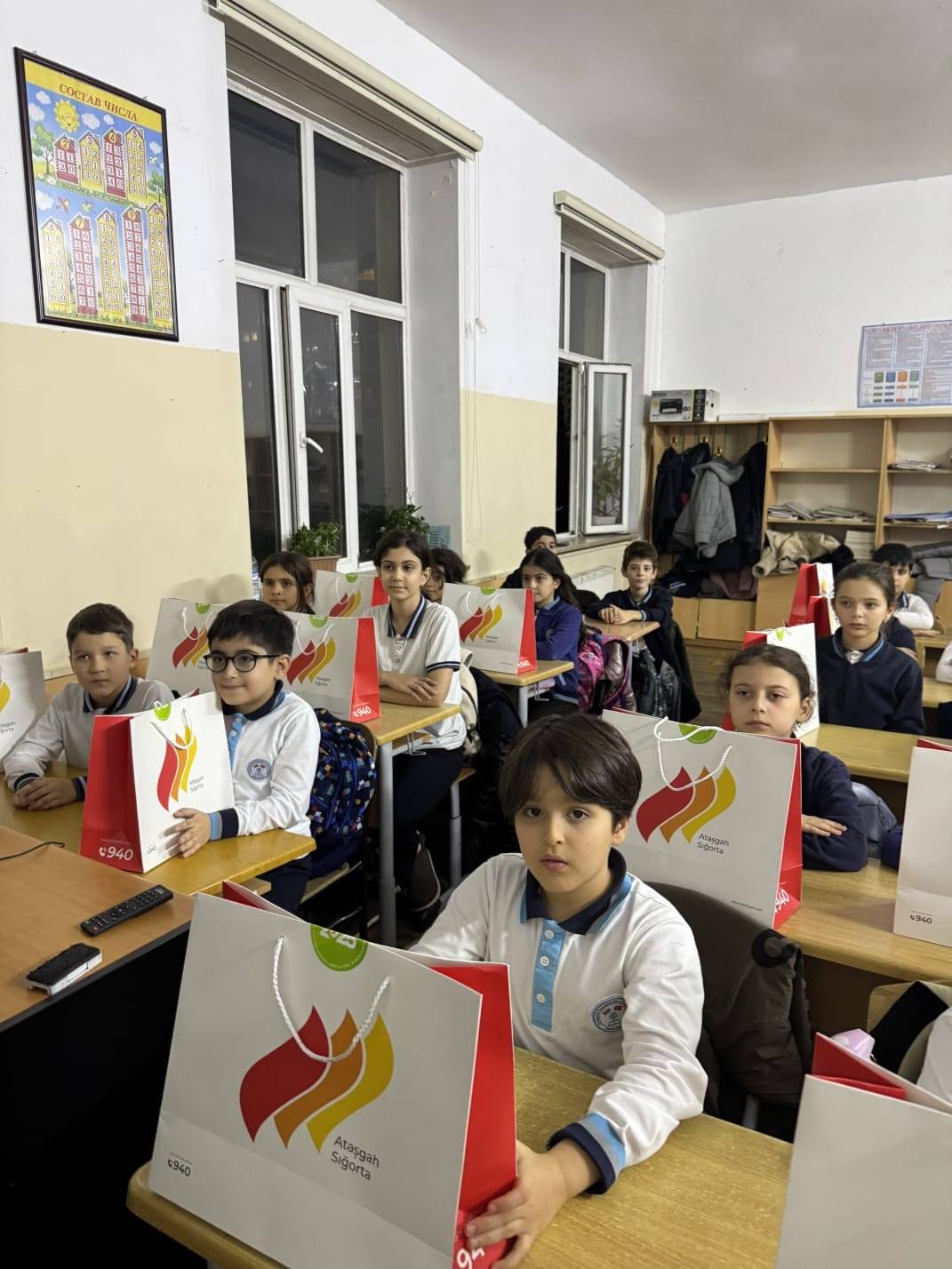 “Atəşgah” Sığortadan məktəblilərə maarifləndirici təlim 1 11