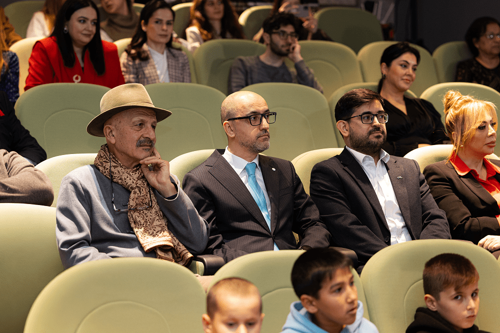 “AzInTelecom” və Azərbaycan Uşaq Fondunun birgə layihəsi – “SİMA missiyası” kitabı işıq üzü gördü 7 13 2