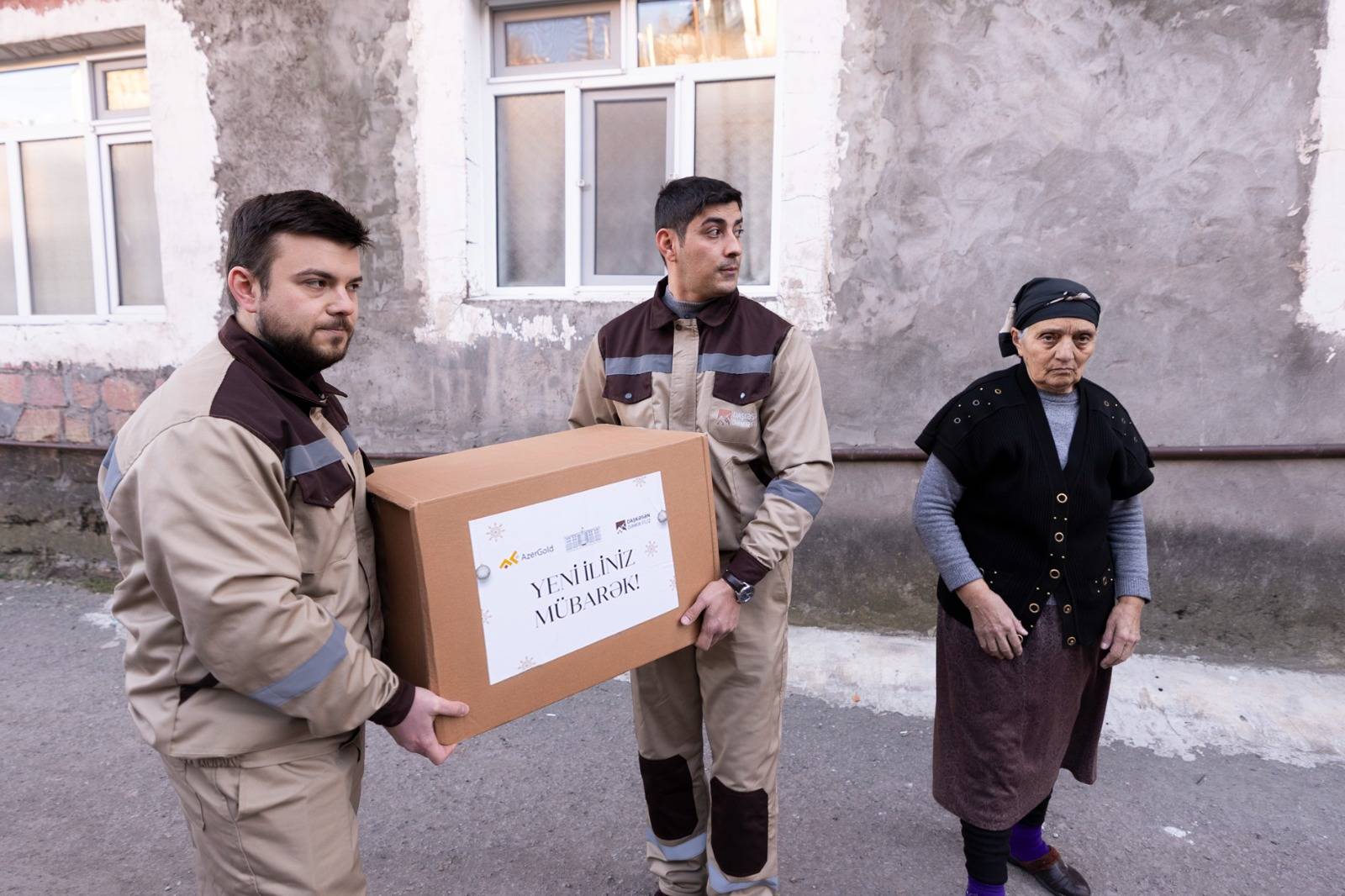 Daşkəsəndə şəhid ailələrinə bayram sovqatları təqdim edilib 3 3 16