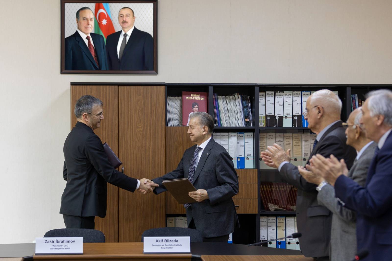 “AzerGold” QSC ilə Geologiya və Geofizika İnstitutu arasında Anlaşma Memorandumu imzalanıb 1 2