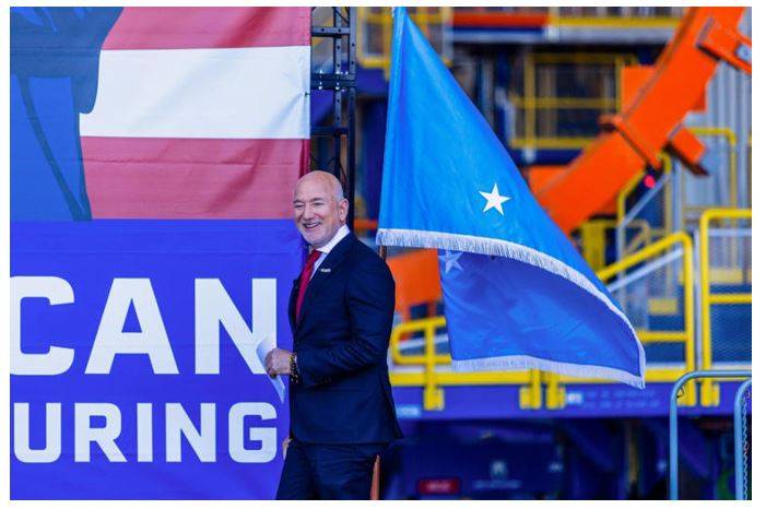 Bezos Mask-a qarşı: milyarderlərin Ay uğrunda yeni savaşı 3 3 6