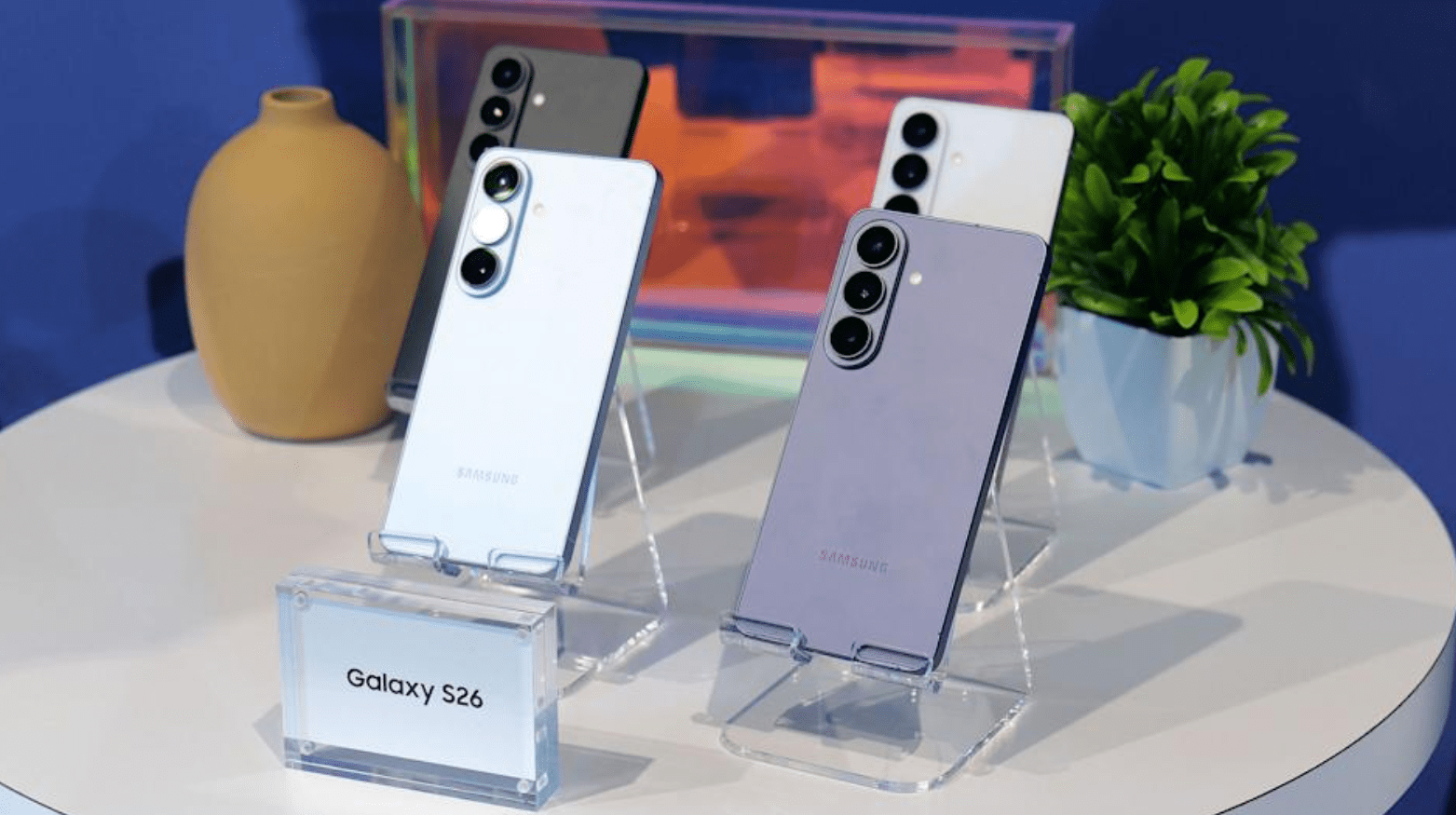 "Samsung" Galaxy S26, S26+ və S26 Ultra smartfonlarını təqdim edib — Foto 3 image 2026 02 26T104046.770