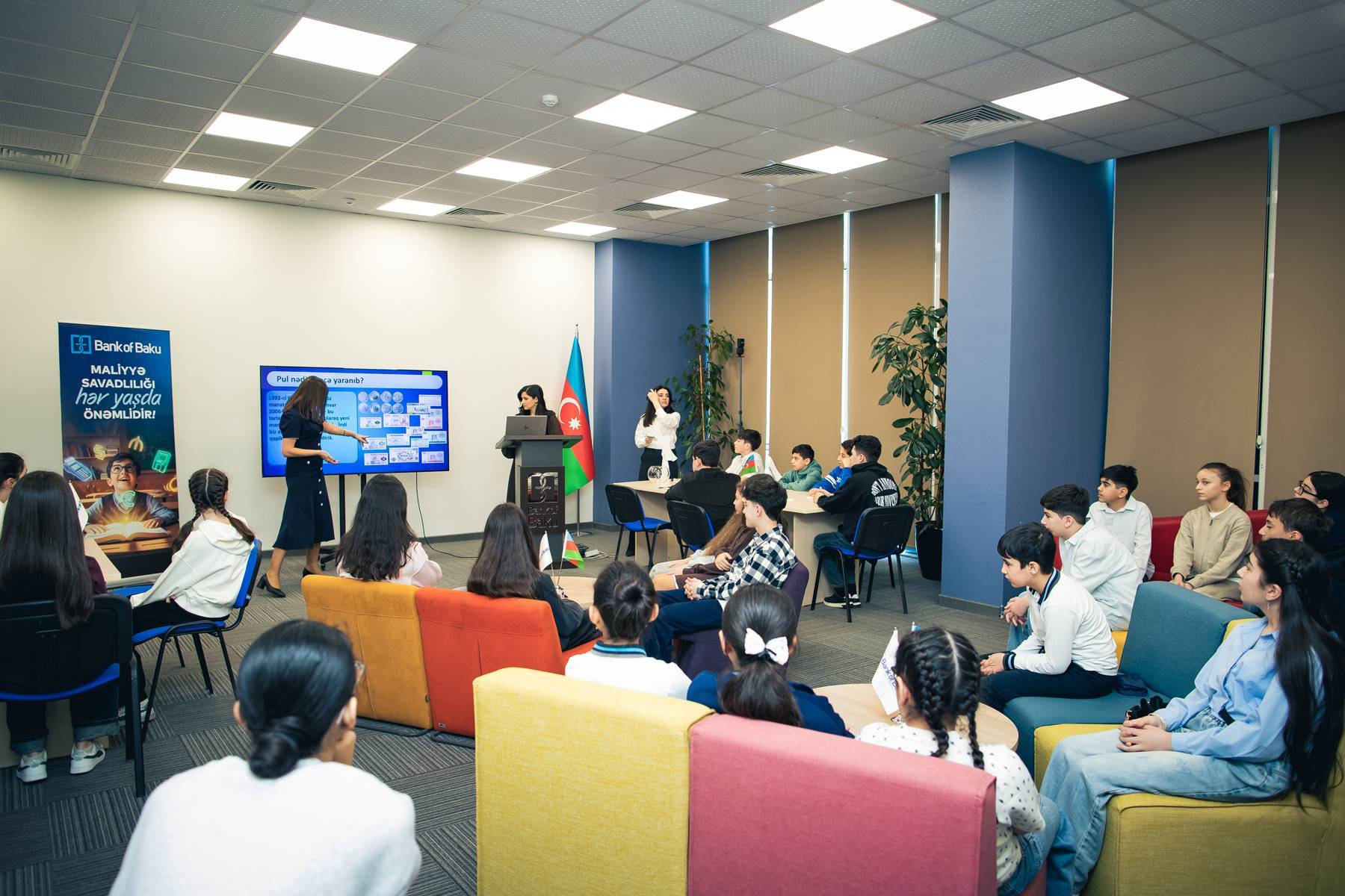 Bank of Baku-da maliyyə savadlılığı günü 1 2 2