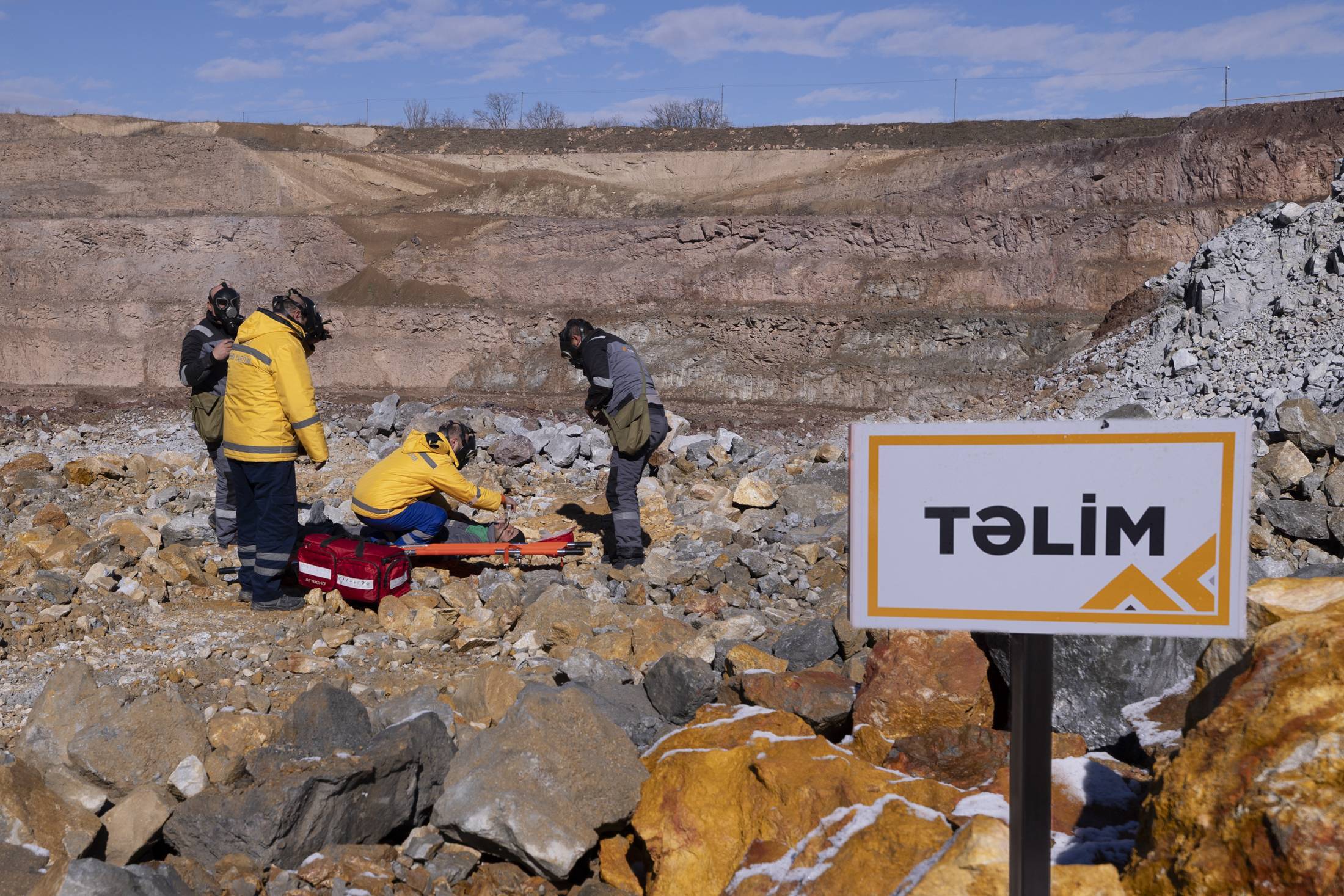 “AzerGold” QSC Daşkəsəndə Ümumdünya Mülki Müdafiə Gününə həsr olunmuş tədbir keçirib 3 2 41