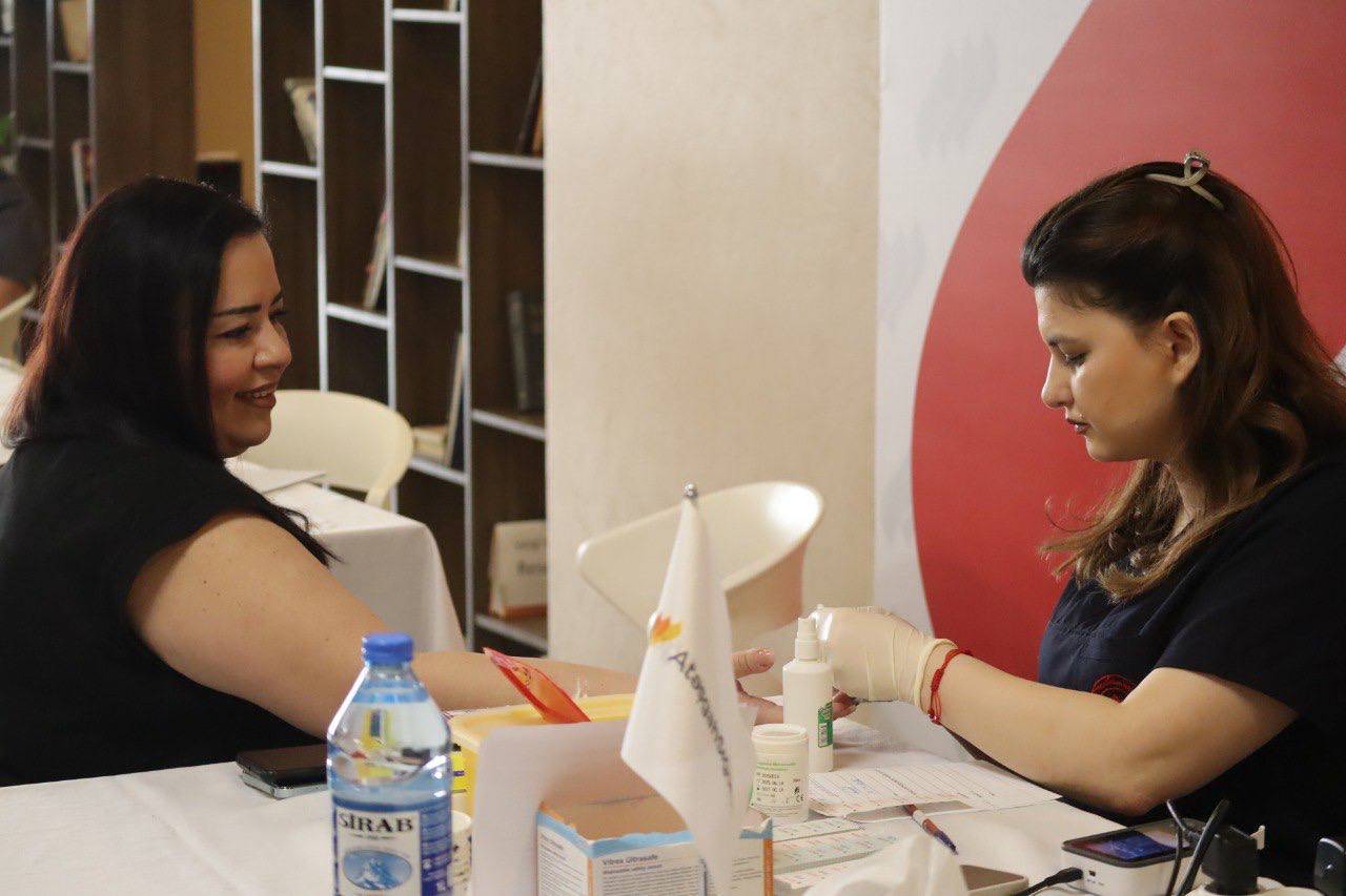 "Atəşgah" Sığortadan "30 il-Sonsuz ümid" adlı qanvermə aksiyası 9 5299043144601114847