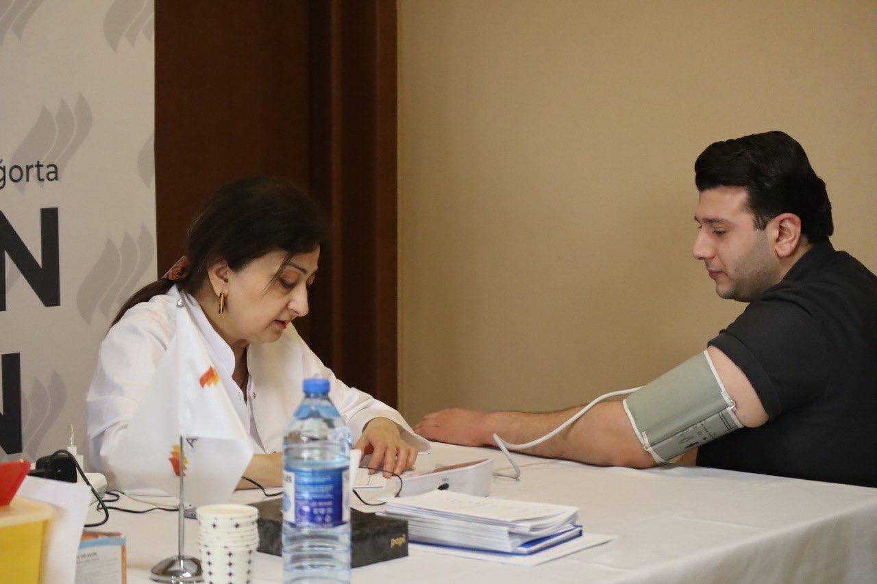 "Atəşgah" Sığortadan "30 il-Sonsuz ümid" adlı qanvermə aksiyası 8 5299043144601114849 1