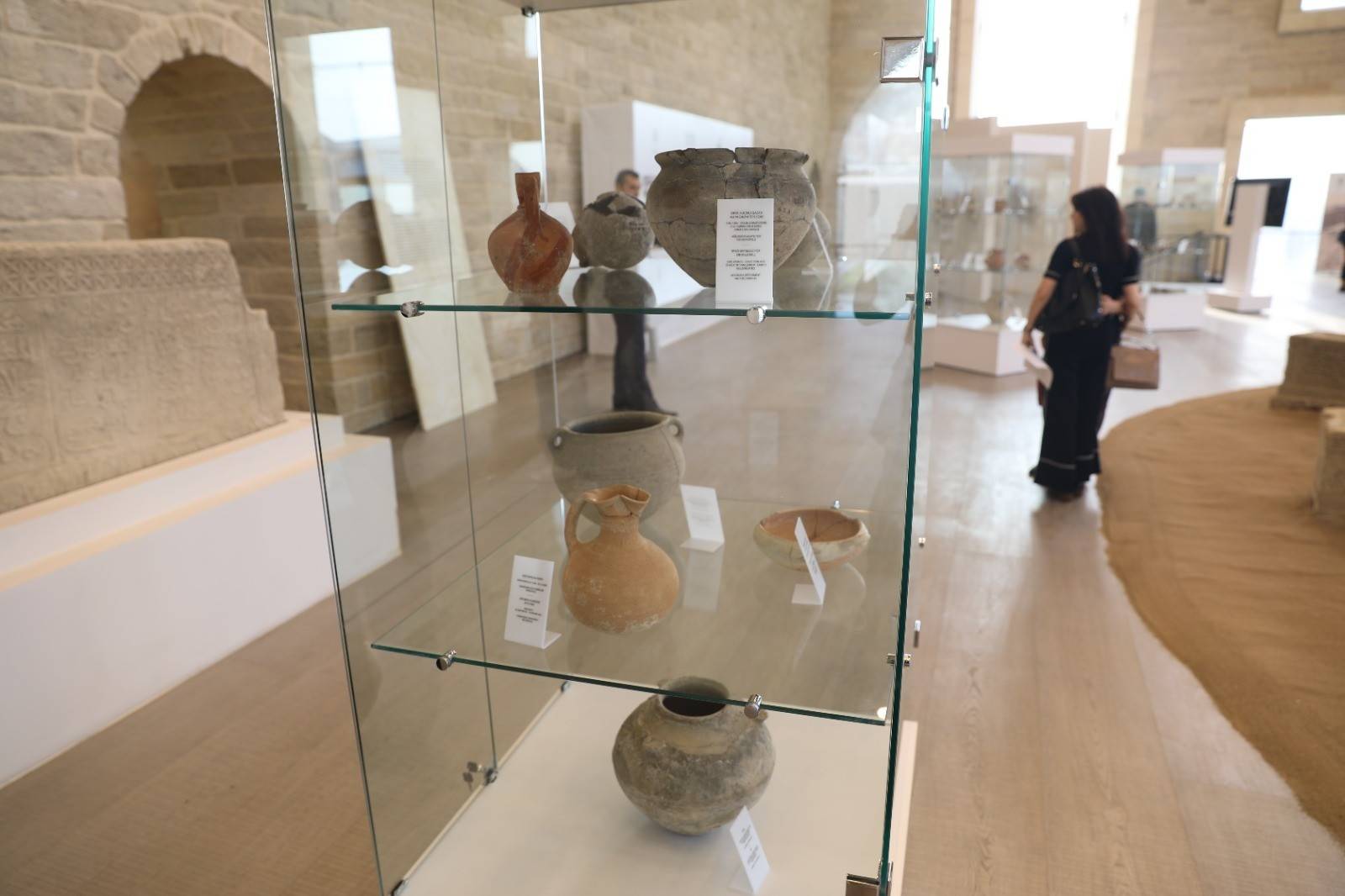 “Çovdar nekropolu” kitabı ictimaiyyətə təqdim edilib 11 69aab74acf28f69aab74acf290177279572269aab74acf28c69aab74acf28e