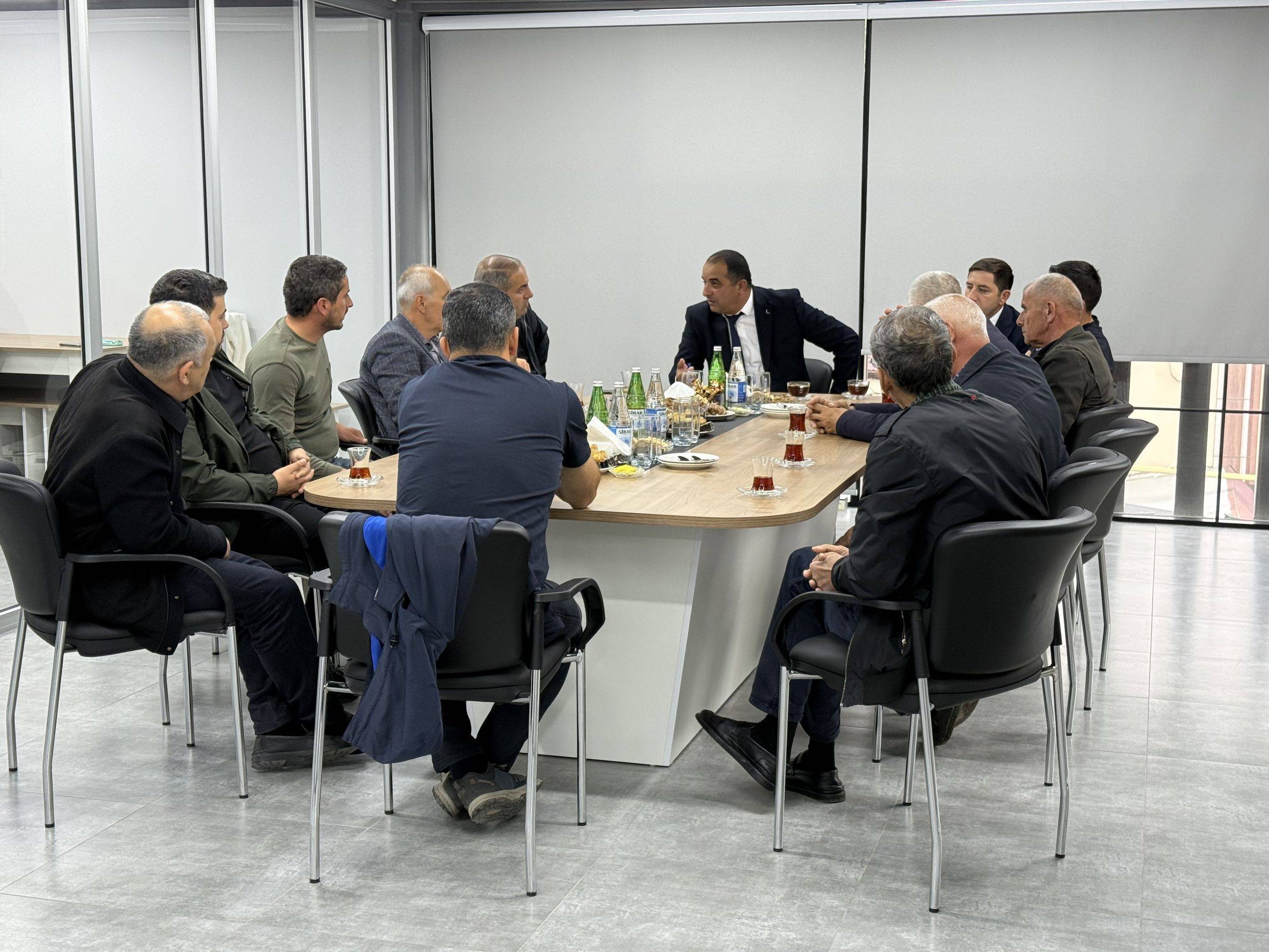 Bank Respublika “Sahibkarlar Günü” münasibətilə regionlarda sahibkarlarla görüşlər keçirib 2 02 Sahibkar Goycay scaled