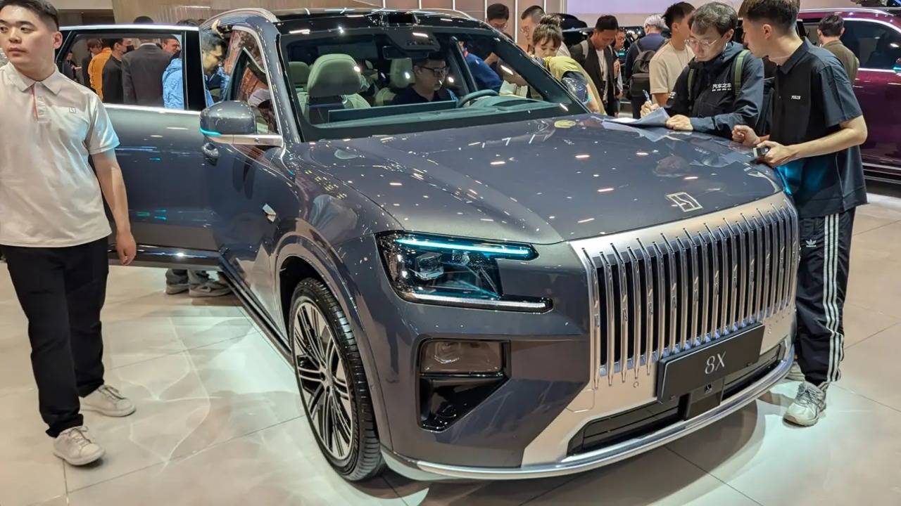 Pekində dünyanın ən böyük avtomobil sərgisi açılıb — Toyota RAV 4, Zeekr 8X və başqaları 3 5429461742099567639